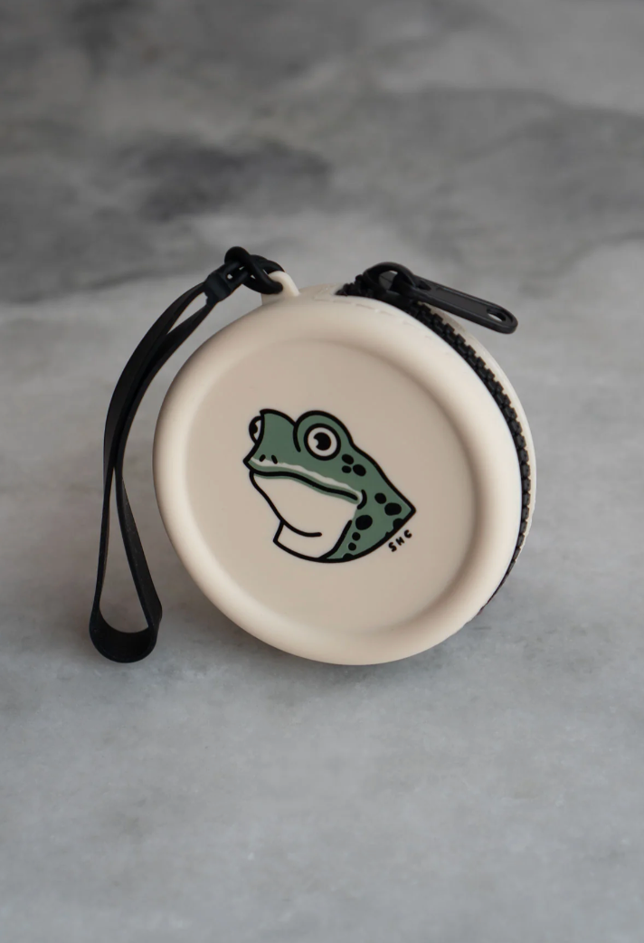 Zippered Frog Pouch