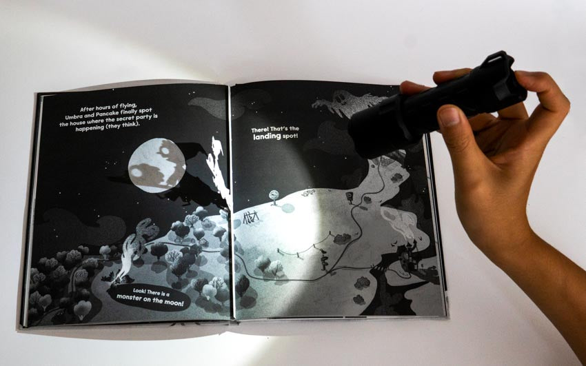 Umbra's Halloween Party: A Shadow Pop-Up Book