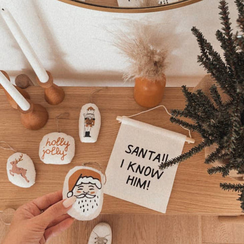 Santa!! Hang Sign