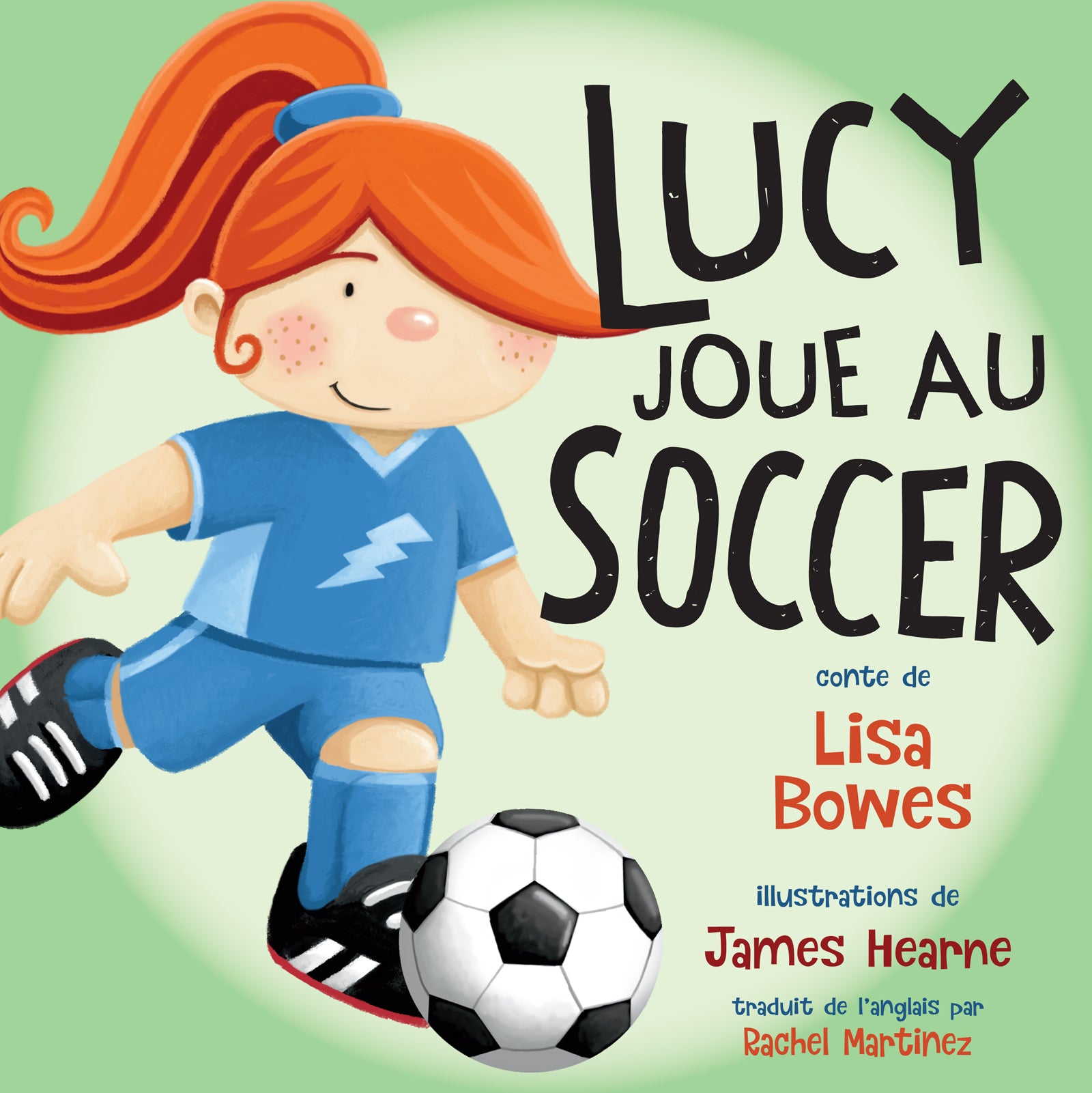 Lucy joue au soccer